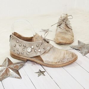 La Bottega di Lisa Italian shoes studded peals coins cutouts metallic size 36.5